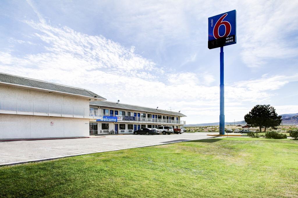 Motel 6 Уэллс Экстерьер фото