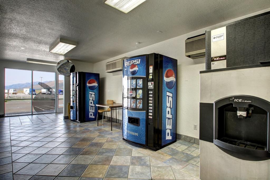 Motel 6 Уэллс Экстерьер фото